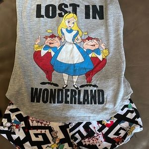 Disney Alice in Wonderland pajama set XS